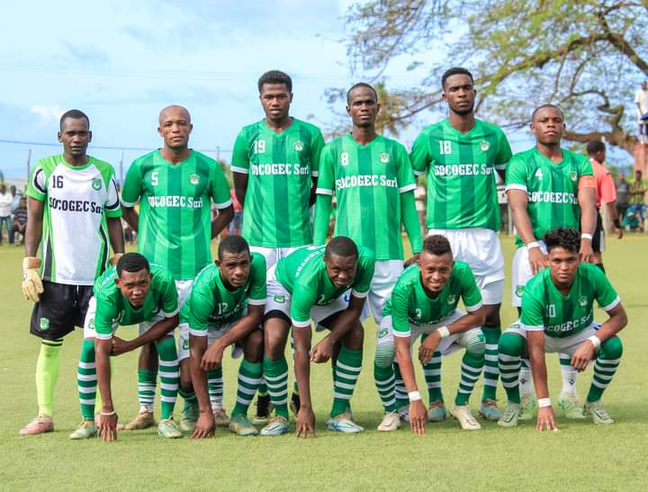 image Malgré son match de retard, Étoile du centre de Salamani se hisse en tête